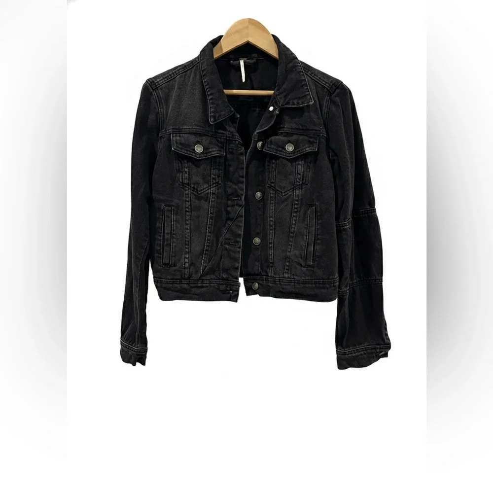 Free People Rumors Denim Jacket in Black. Women's Size Small - Picture 3 of 5